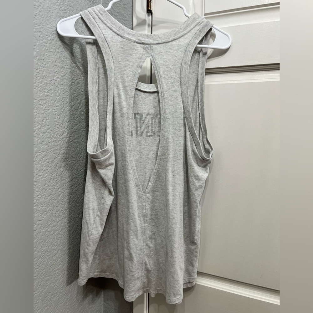 PINK Victoria's Secret cut out tank top - Picture 2 of 5